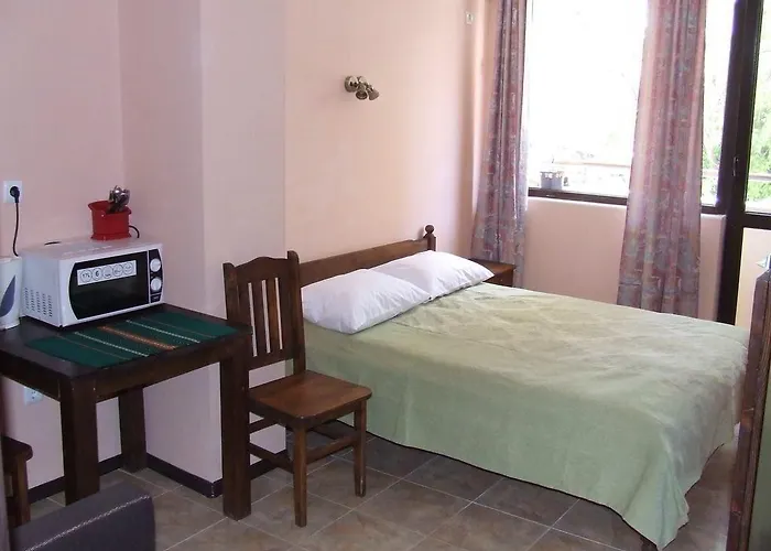 Varnaflats Guest ゲストハウス ヴァルナ